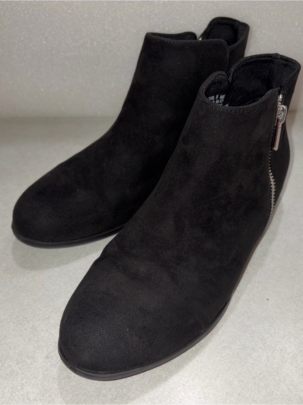 Sonoma Junior’s 5 Side-Zip Ankle Boots